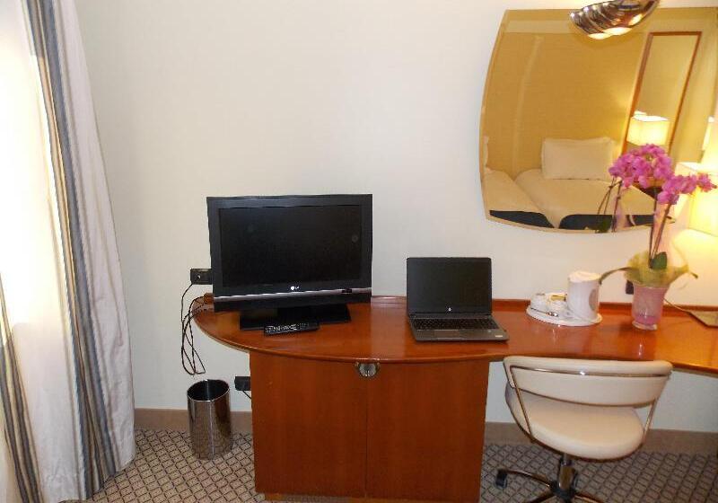 Стандартный Номер Кровать Кинг, Hilton Garden Inn Rapid City