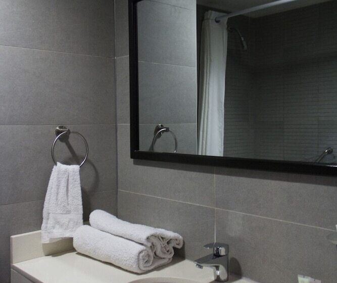 Номер Стандарт, Gavina Express Iquique