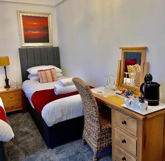 Quarto Triplo Superior, Bythesea Guest House