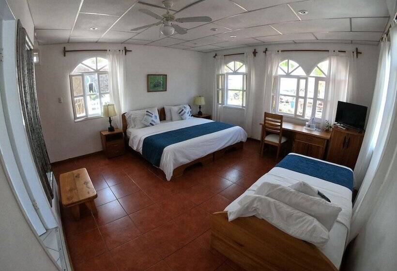 Номер Стандарт Трехместный, Angermeyer Waterfront Inn