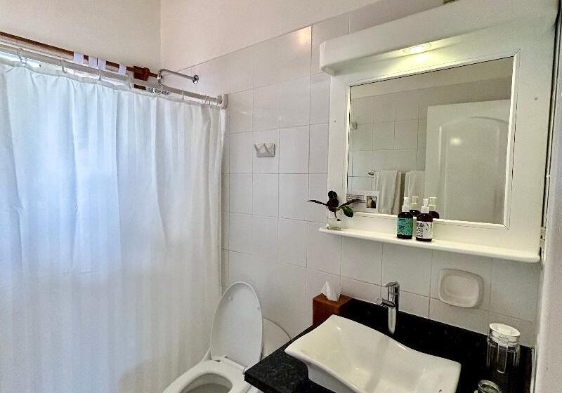 Номер Стандарт Трехместный, Angermeyer Waterfront Inn