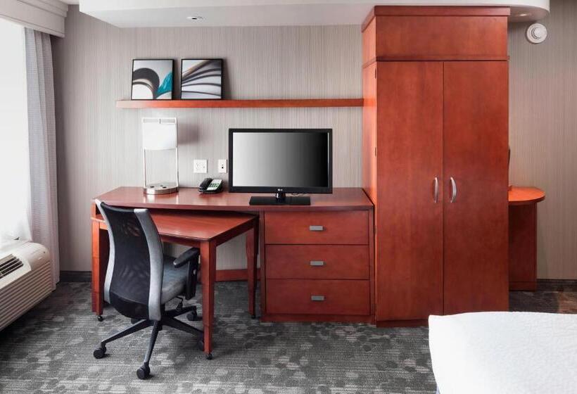 Номер Стандарт, Courtyard Suffolk Chesapeake