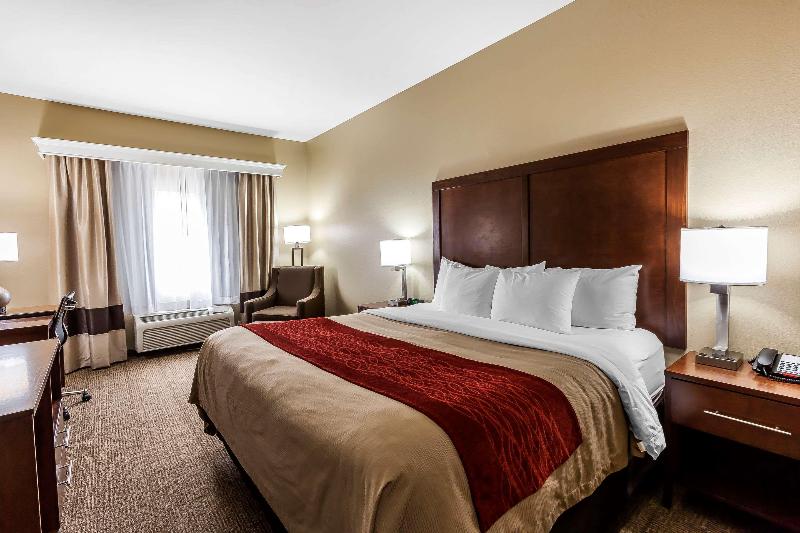 סוויטה מותאמת לאדם עם מוגבלויות, Holiday Inn Express And Suites Granbury, An Ihg