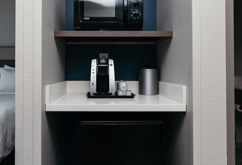 Номер Стандарт, Holiday Inn Express And Suites Urbandale Des Moines, An Ihg