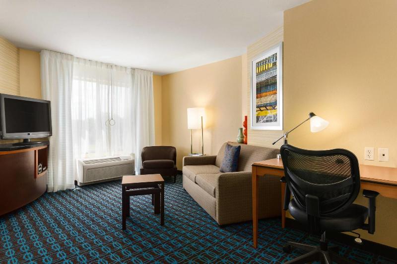 Студио Стандарт Кровать Кинг, Fairfield Inn & Suites By Marriott Weirton