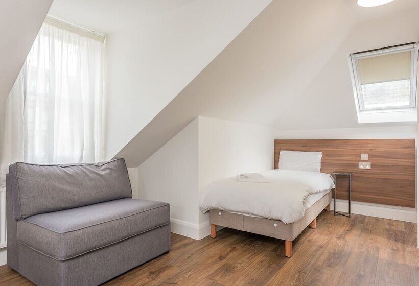 Четырехместный Номер Стандарт, Queens Drive At Finsbury Park