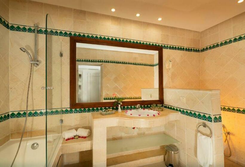 اتاق استاندارد سه نفره با چشم‌انداز کنار دریا, El Ksar Resort & Thalasso