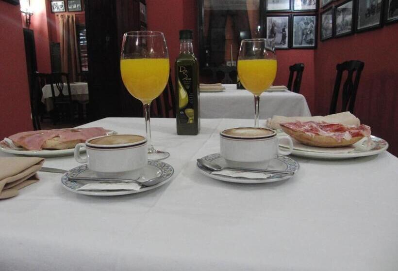 Номер Стандарт, Hostal Pechi