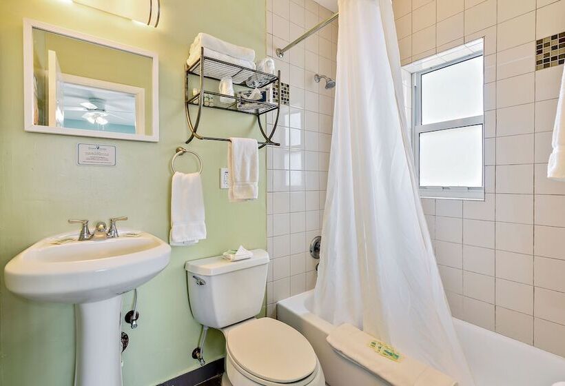 スイート, Hollywood Beachside Boutique Suite