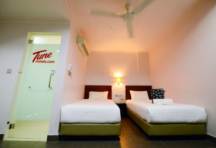 Номер Стандарт, Tune Hotel   Waterfront Kuching