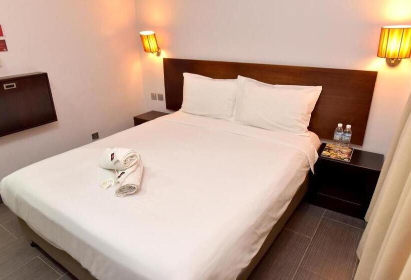 Номер Стандарт, Tune Hotel   Waterfront Kuching