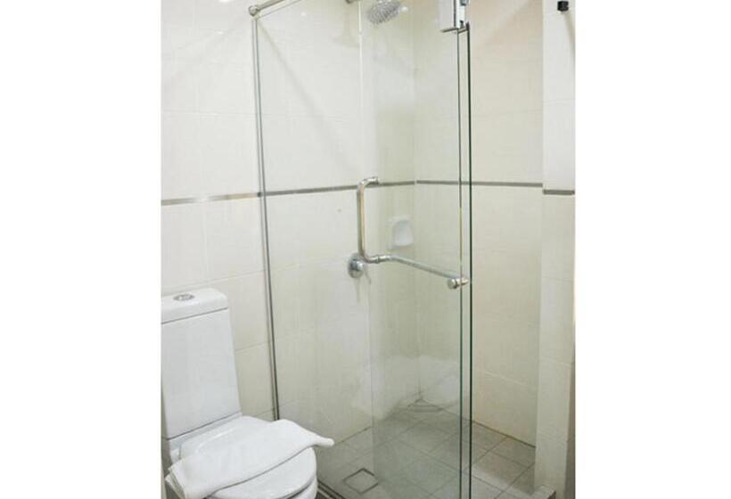 Номер Стандарт Индивидуальный, Tune Hotel   Waterfront Kuching