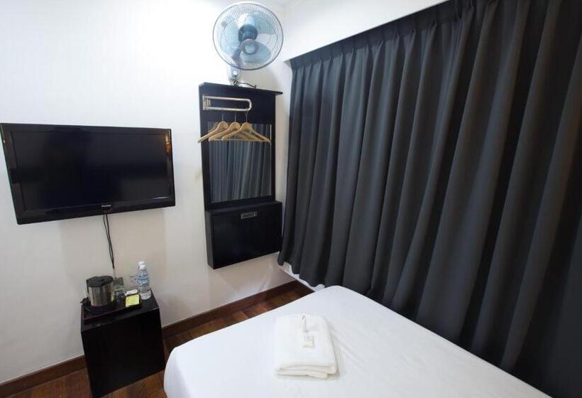 Номер Deluxe, Tune Hotel   Waterfront Kuching