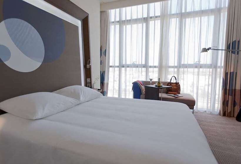 Апартаменты 1 Спальня, Novotel Abu Dhabi Gate