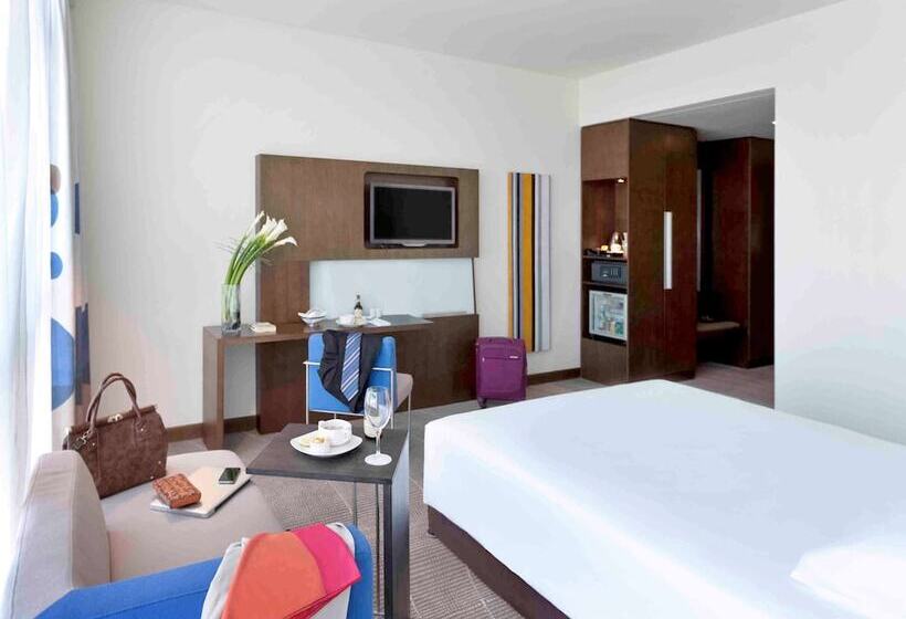 Номер Superior, Novotel Abu Dhabi Gate