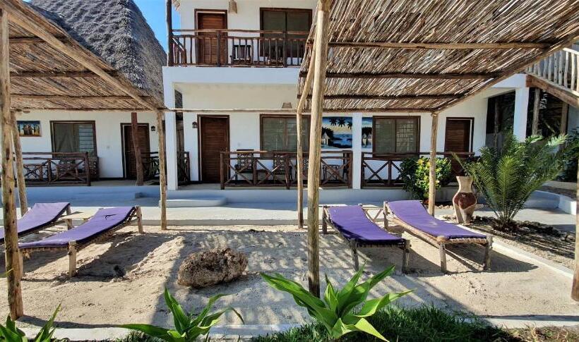 اتاق خانوادگی, Paradise Beach Resort & Spa