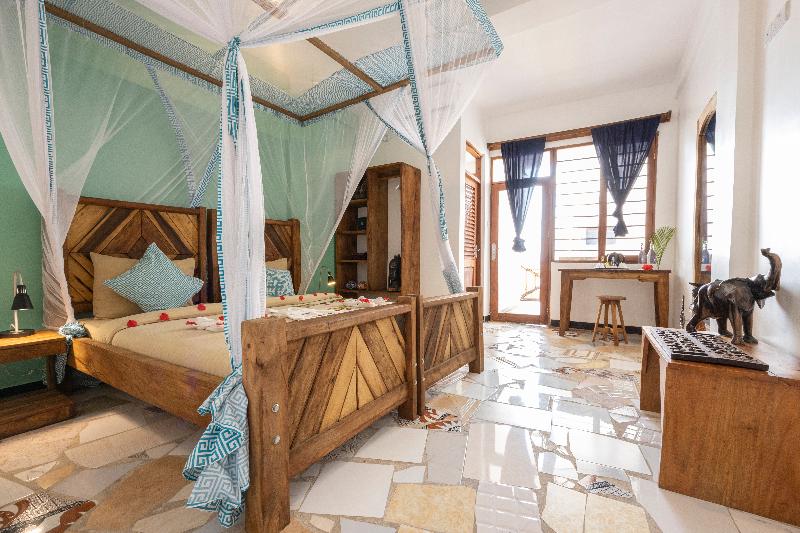 بانگلوی استاندارد, Paradise Beach Resort & Spa