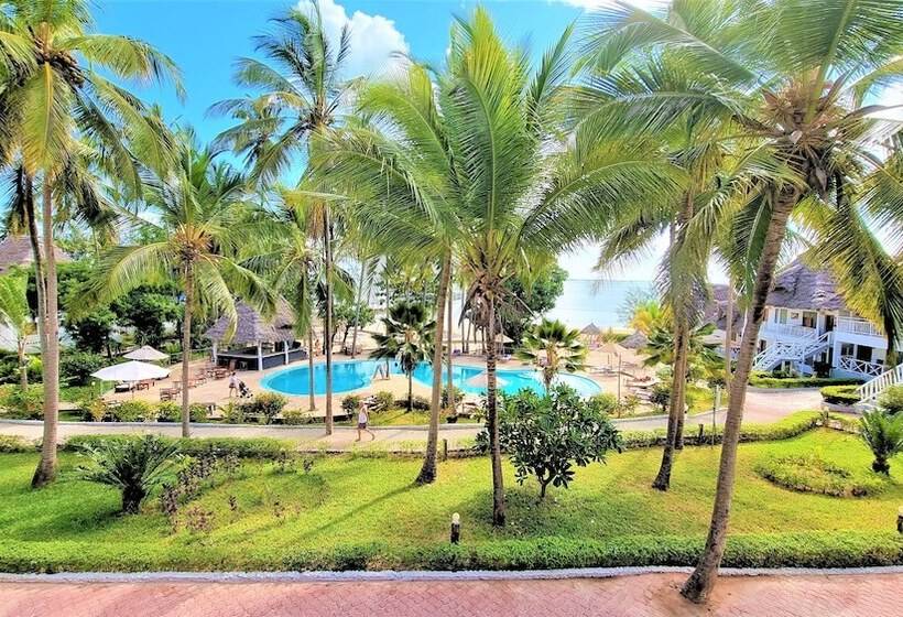 اتاق لوکس, Paradise Beach Resort & Spa