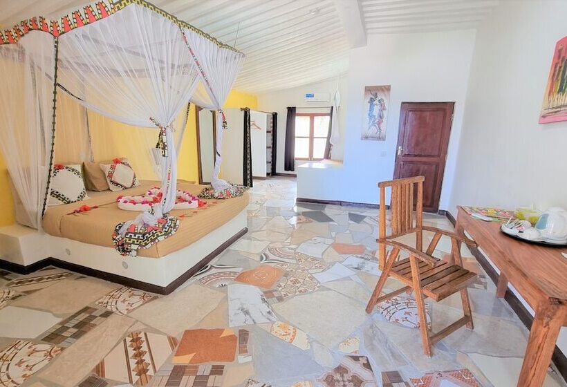 سوییت, Paradise Beach Resort & Spa