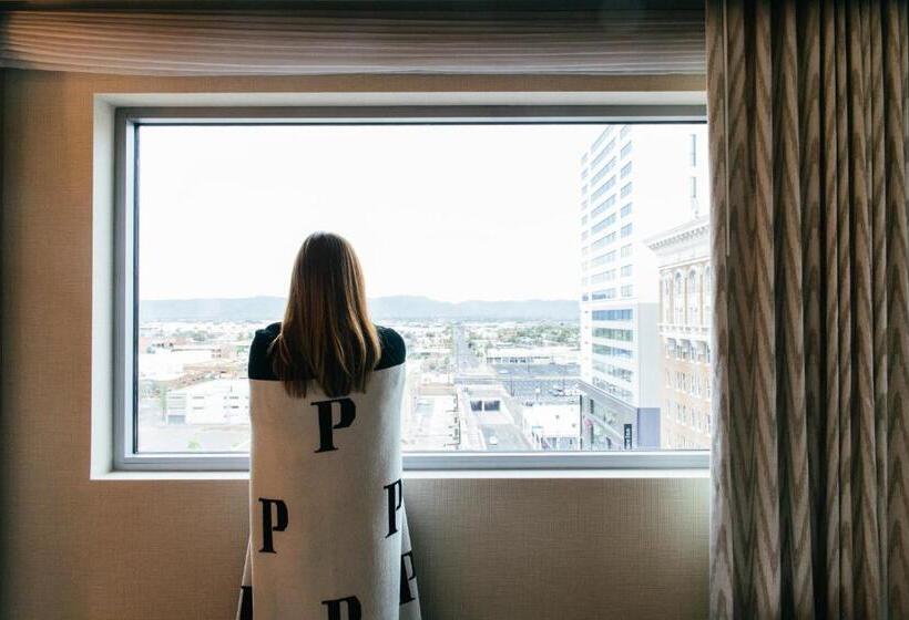 Номер Премиум Вид на Город, Kimpton Hotel Palomar Phoenix Cityscape, An Ihg