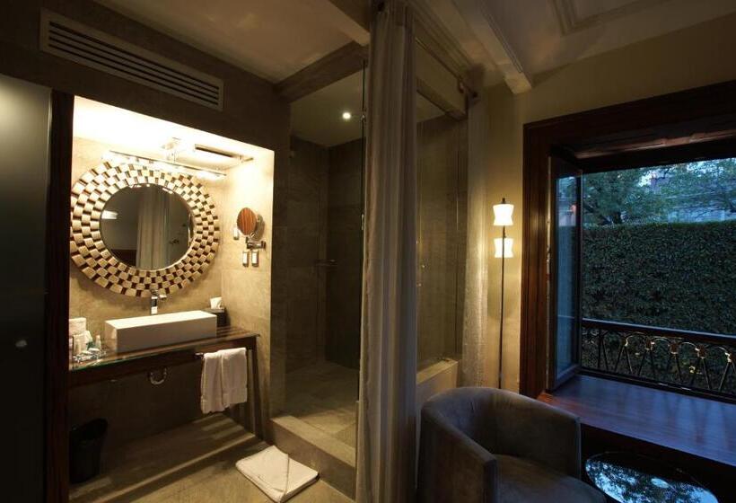 سوییت با چشم‌انداز باغ, 1850 Hotel Boutique