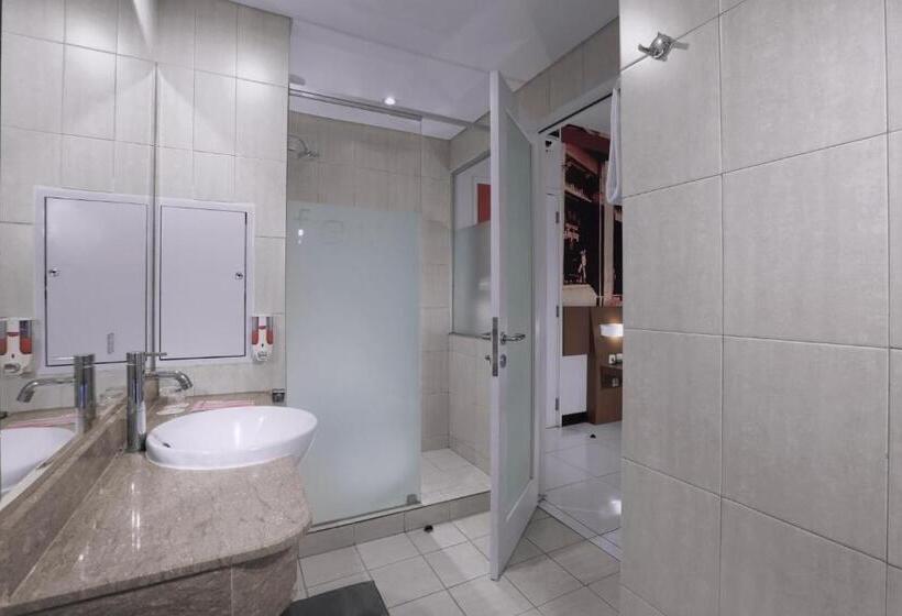 Quarto Estandar, Favehotel Braga
