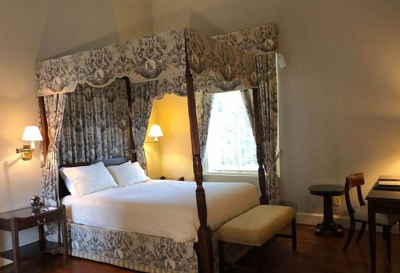 Номер Стандарт, The Berry Hill Resort & Conference Center