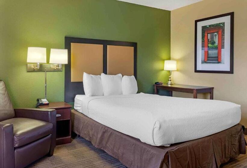 Студия Стандарт, Extended Stay America Suites  Savannah  Midtown
