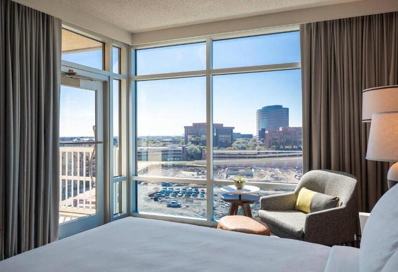 Люкс Executive Кровать Кинг, Renaissance Dallas Richardson