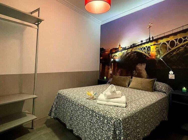 اتاق استاندارد, Hostal Paco´s