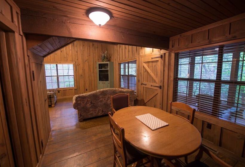 Апартаменты 2 Спальни, Cabins At Green Mountain, Trademark Collection By Wyndham