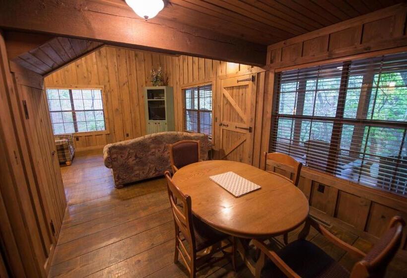 Апартаменты 2 Спальни, Cabins At Green Mountain, Trademark Collection By Wyndham