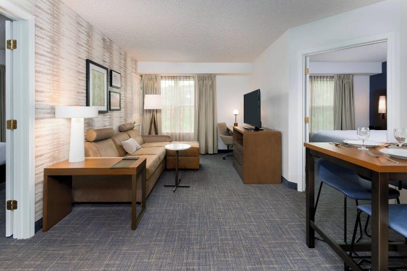 스위트, Residence Inn Wayne