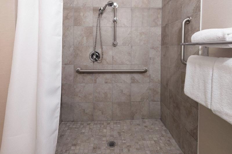 스탠다드 스튜디오 킹침대, Residence Inn Wayne