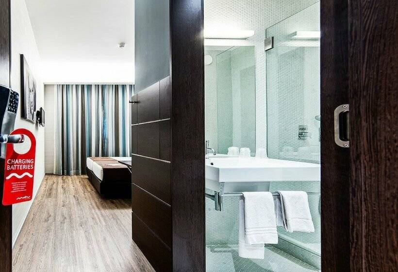 스탠다드 룸, Moov Hotel Porto Centro