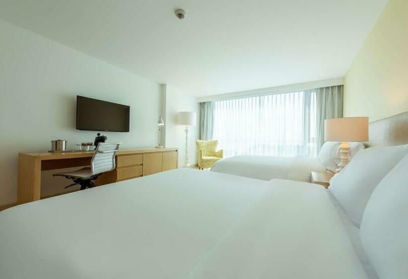 带2个双人床的标准工作室, Radisson Cartagena Ocean Pavillion