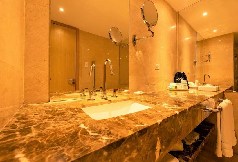 带2个双人床的标准工作室, Radisson Cartagena Ocean Pavillion