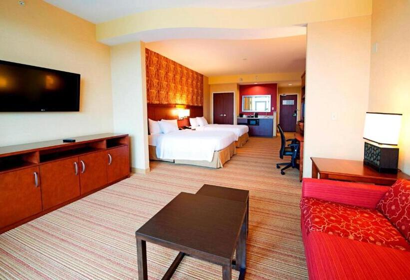 스탠다드 스튜디오, Courtyard By Marriott Ottawa East