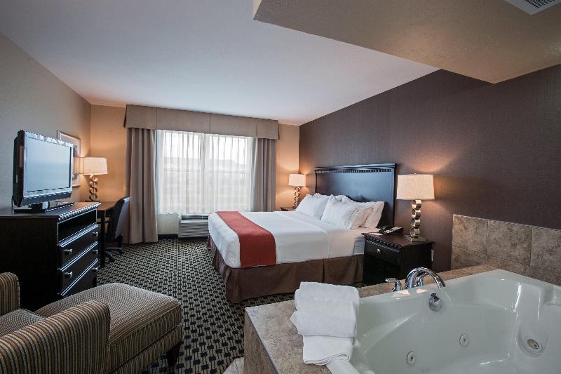 Стандартный Номер Кровать Кинг, Holiday Inn Express & Suites - Green Bay East, An Ihg