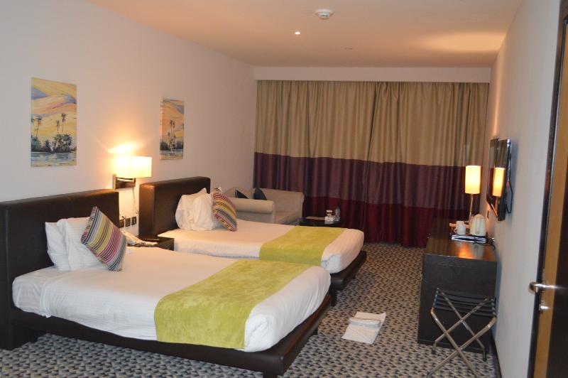 Номер Deluxe, Golden Tulip Hail