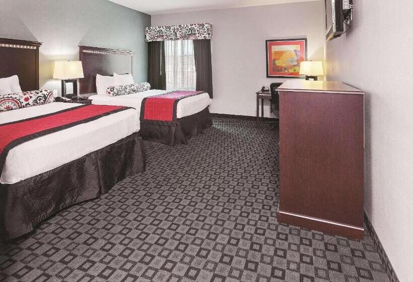 Номер Стандарт Адаптированный для Инвалидов, La Quinta Inn & Suites By Wyndham Decatur