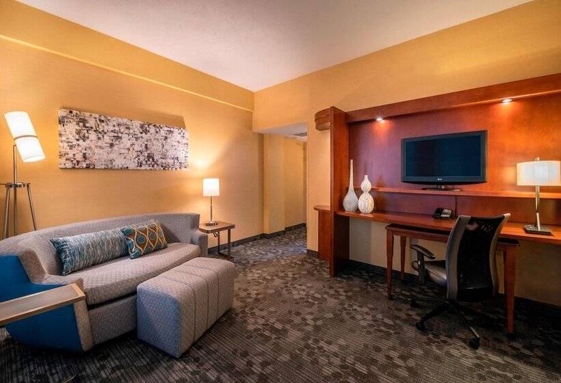 Suíte, Courtyard By Marriott Tulsa Downtown
