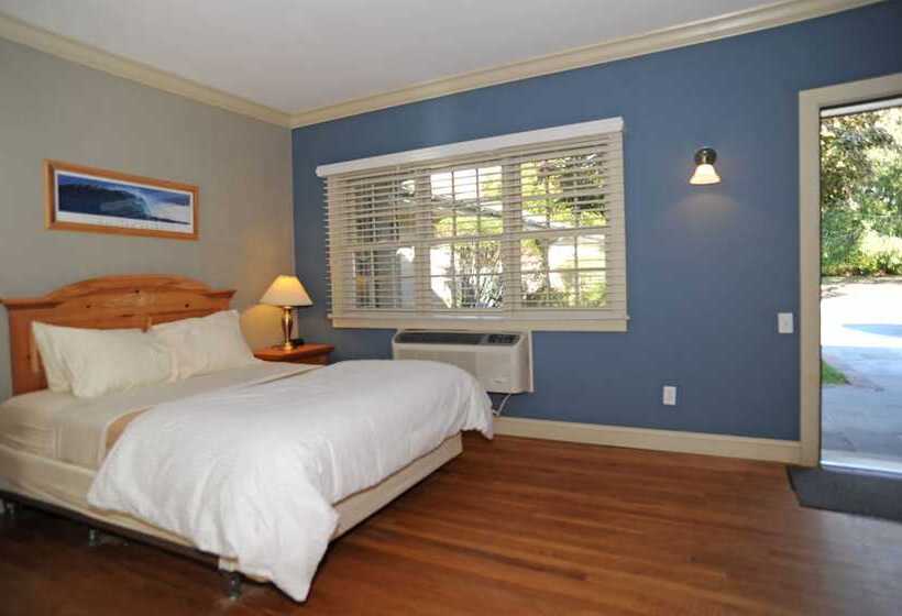 Номер Стандарт, Southampton Long Island