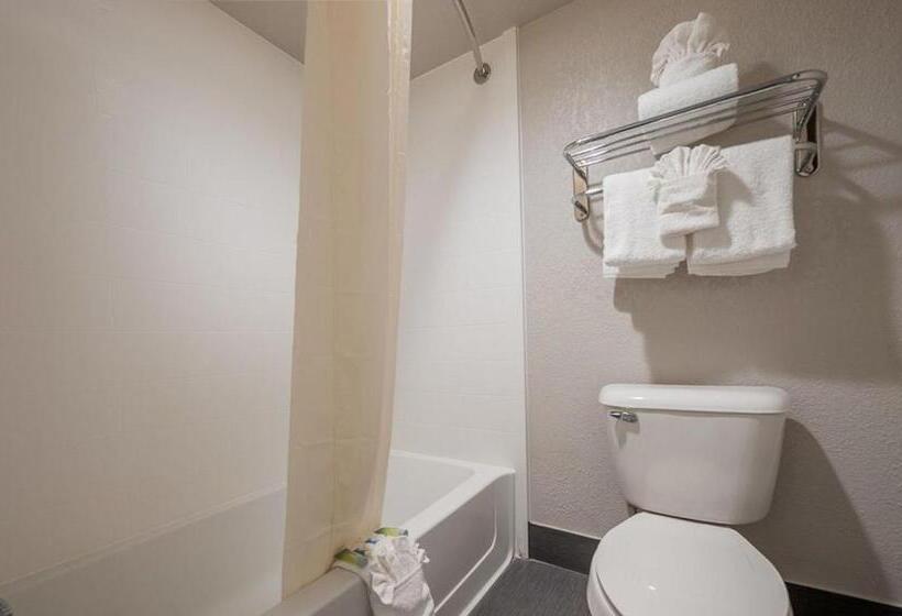 Номер Стандарт, Stratford House Inn