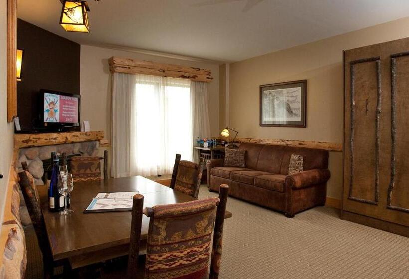 Family Suite, Hope Lake Lodge & Indoor Waterpark