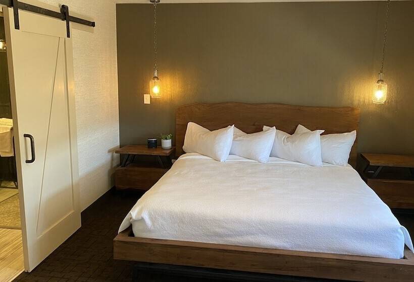 Family Suite, Red Sands