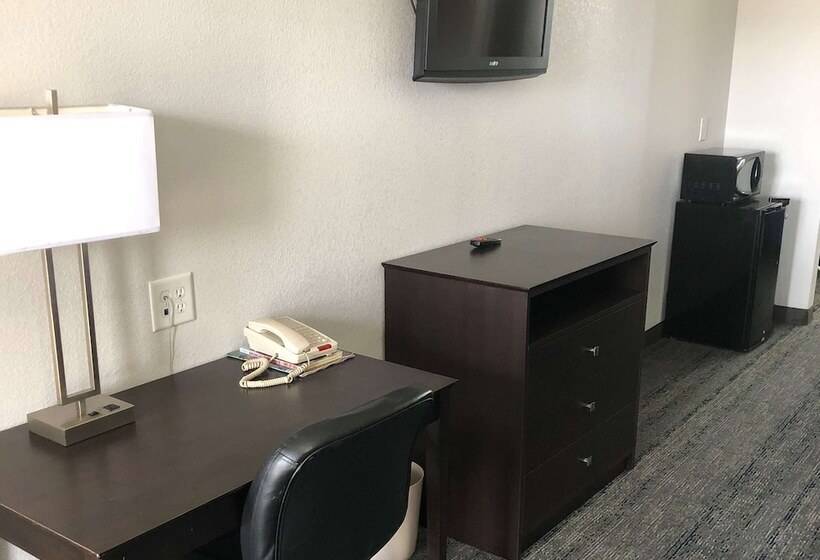 套房, Executive Inn & Suites Joaquin