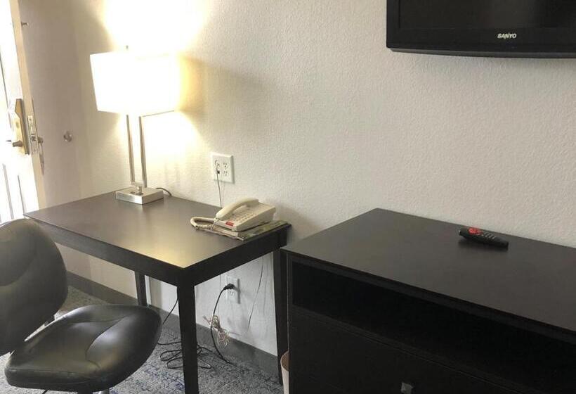 套房, Executive Inn & Suites Joaquin