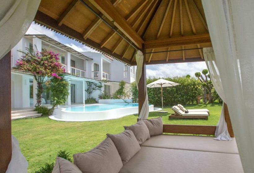 Люкс с Бассейном, Destino Pacha Ibiza