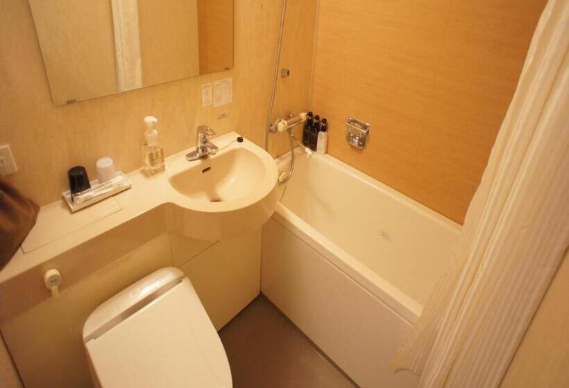 Номер Стандарт, Nishitetsu Inn Shinjuku